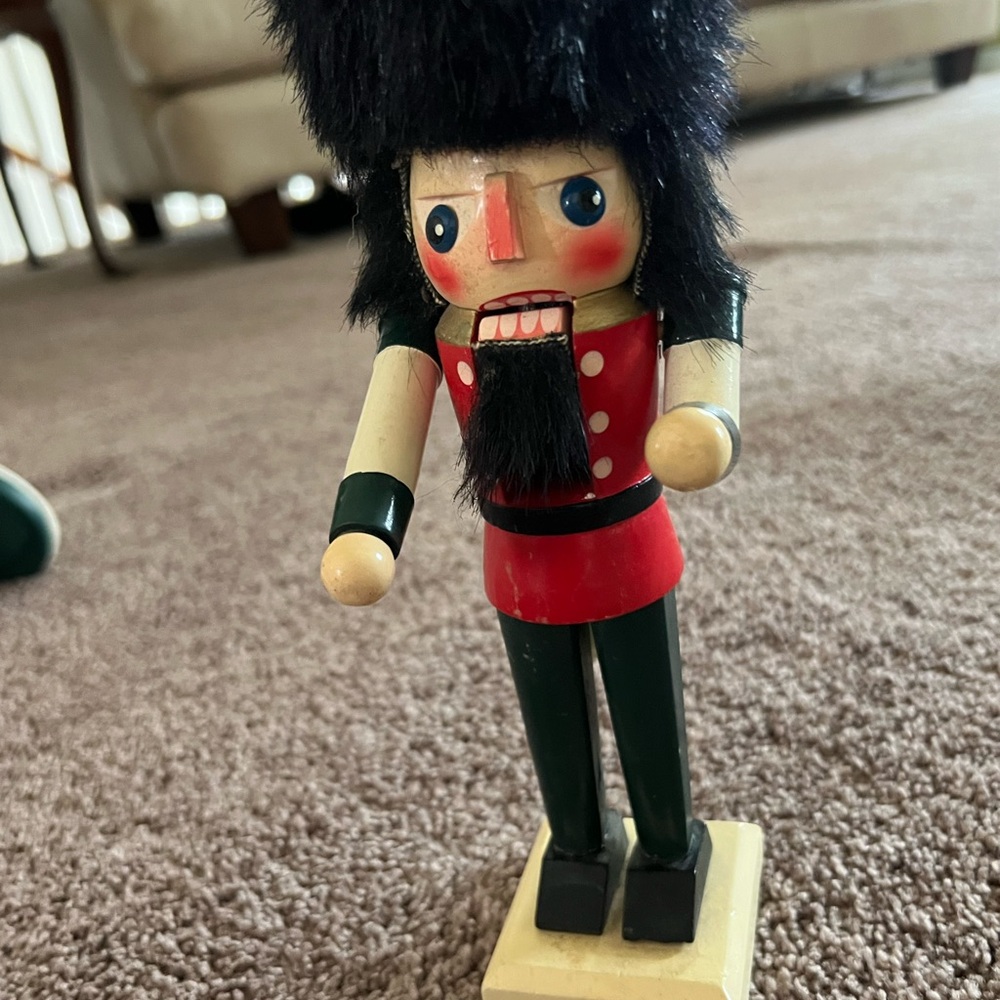 Santa’s Workbench 10’ nutcracker